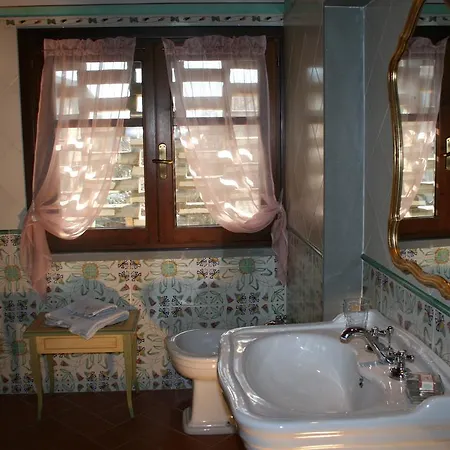 Antica Sosta Renai Vila